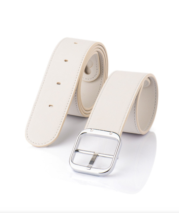 Ремень гитарный LAVA PRO WH изготовлены вручную из высококачественной композитной кожи, максимальная длина 1328 мм, минимальная длина 1055 мм, цвет БЕЛЫЙ