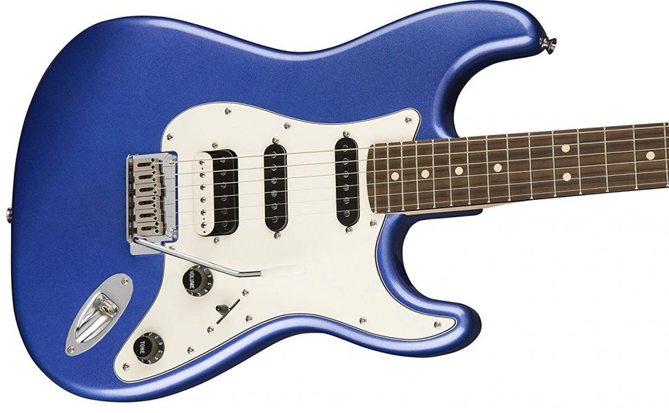 Squier stratocaster hss. Электрогитара Stratocaster. Fender Stratocaster синий металлик. Stratocaster гитара Blue. Электрогитара Squier by Fender HSS.