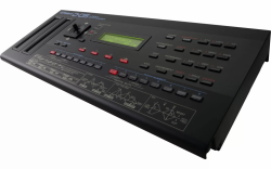 Roland D-05