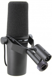 SHURE SM7B Студийный микрофон динамический кардиоидный, 50-20000 Гц, 1,12 мВ/Па, на кронштейне со встроенной резьбой, ветрозащита