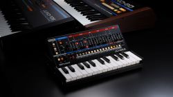 Roland JU-06A 