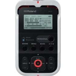 Roland R-07-WH