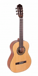 LA MANCHA Granito 32-3/4 - классическая гитара, размер 3/4, верхняя дека: ель, задняя дека и обечайка: махагон, гриф: махагон, накладка: овангкол, цвет: натуральный