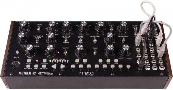 Синтезатор аналоговый MOOG Mother-32